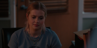 The_Last_Thing_He_Told_Me_S01E04_mkv1329.jpg