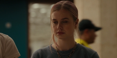 The_Last_Thing_He_Told_Me_S01E04_mkv1616.jpg