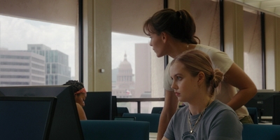 The_Last_Thing_He_Told_Me_S01E04_mkv1960.jpg