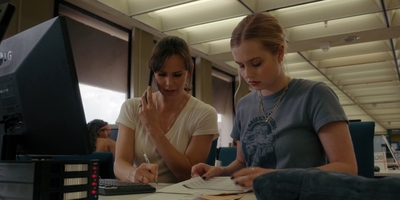 The_Last_Thing_He_Told_Me_S01E04_mkv2101.jpg