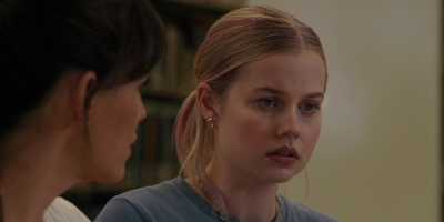 The_Last_Thing_He_Told_Me_S01E04_mkv2161.jpg
