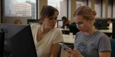The_Last_Thing_He_Told_Me_S01E05_mkv0156.jpg