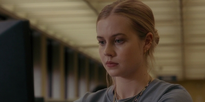 The_Last_Thing_He_Told_Me_S01E05_mkv0164.jpg