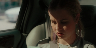 The_Last_Thing_He_Told_Me_S01E05_mkv0377.jpg