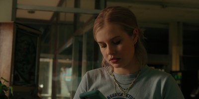 The_Last_Thing_He_Told_Me_S01E05_mkv1118.jpg