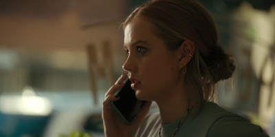 The_Last_Thing_He_Told_Me_S01E05_mkv1140.jpg