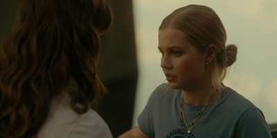The_Last_Thing_He_Told_Me_S01E05_mkv1508.jpg