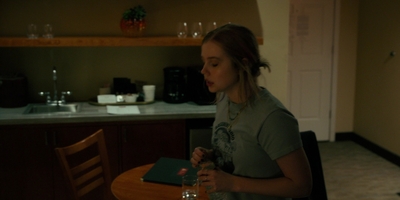 The_Last_Thing_He_Told_Me_S01E05_mkv1638.jpg