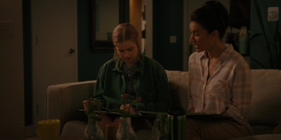The_Last_Thing_He_Told_Me_S01E06_mkv1117.jpg
