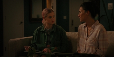 The_Last_Thing_He_Told_Me_S01E06_mkv1148.jpg