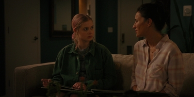 The_Last_Thing_He_Told_Me_S01E06_mkv1149.jpg