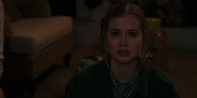 The_Last_Thing_He_Told_Me_S01E06_mkv1840.jpg