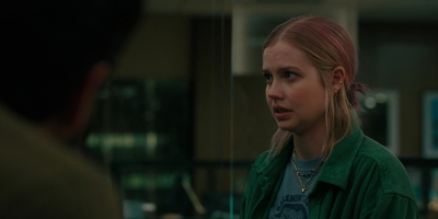 The_Last_Thing_He_Told_Me_S01E07_mkv1610.jpg