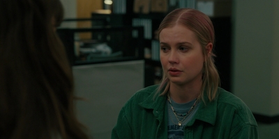 The_Last_Thing_He_Told_Me_S01E07_mkv1630.jpg
