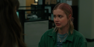 The_Last_Thing_He_Told_Me_S01E07_mkv1632.jpg