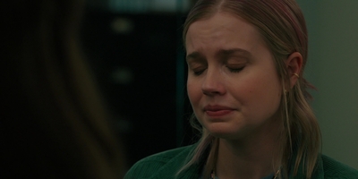 The_Last_Thing_He_Told_Me_S01E07_mkv1658.jpg