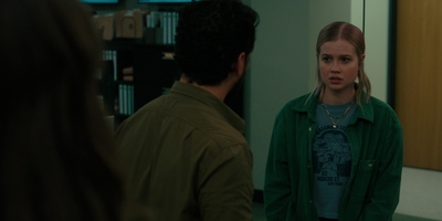 The_Last_Thing_He_Told_Me_S01E07_mkv1750.jpg