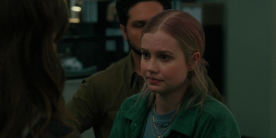 The_Last_Thing_He_Told_Me_S01E07_mkv1755.jpg