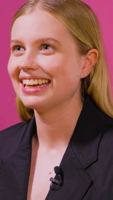 2024-03-06_-_Bec_Parsons_for_Elle_Australia_mp40998.jpg