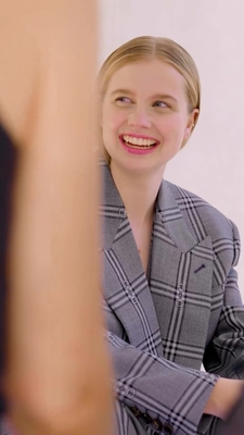 2024-03-06_-_Bec_Parsons_for_Elle_Australia_mp41091.jpg
